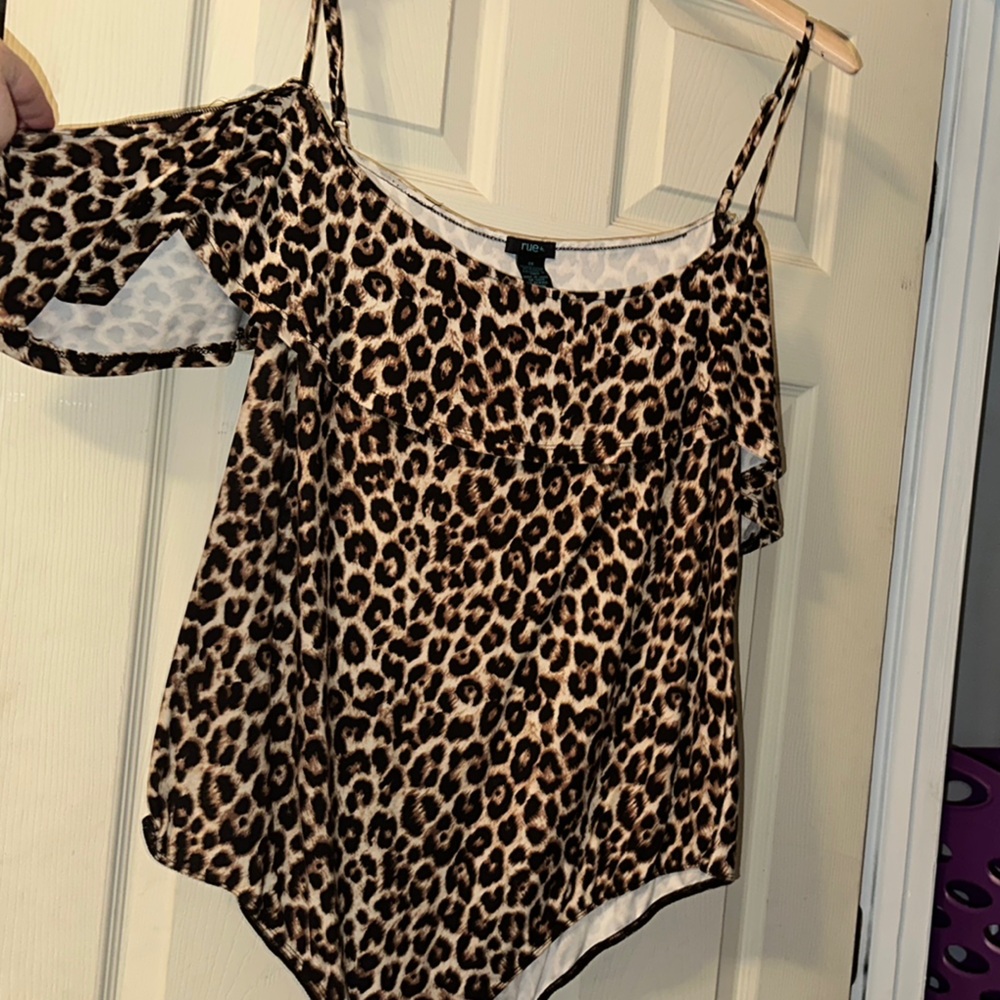Leopard Print cold shoulder Top
